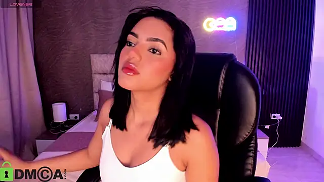 Cristal  adams online show from 26, 10, 2025