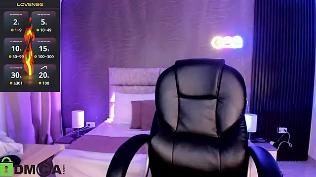 Cristal  adams online show from 24, 10, 2025