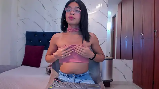 evelyn wine online show from 1, 11, 2025