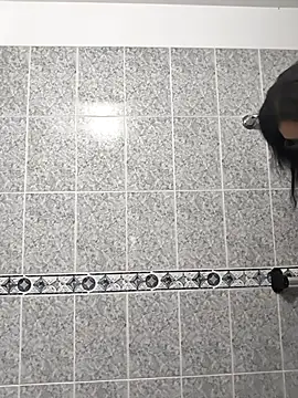 evelyn wine online show from 25, 11, 2025