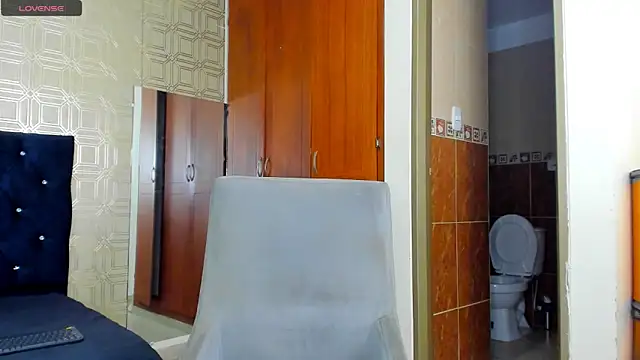 evelyn wine online show from 10, 3, 2025