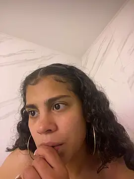 NINA 18 YEARS online show from 18, 2, 2025