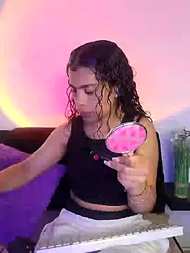 NINA 18 YEARS online show from 10, 1, 2025