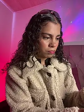 NINA 18 YEARS online show from 21, 10, 2025