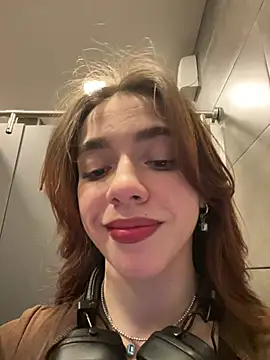 Lily  Belle online show from 23, 2, 2025