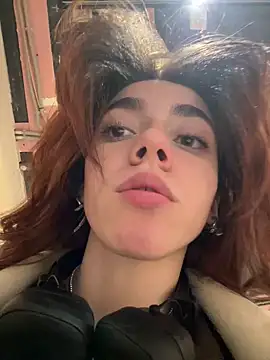 Lily  Belle online show from 23, 2, 2025