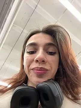 Lily  Belle online show from 22, 3, 2025