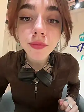 Lily  Belle online show from 4, 2, 2025