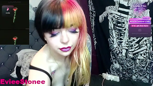 evieestonee4 online show from 2, 1, 2025