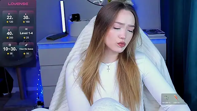 Snapshot of Evia_r0se chatting on 26, 10, 2025 Evia r0se online show from 26, 10, 2025