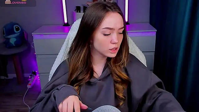 Evia r0se online show from 26, 3, 2026