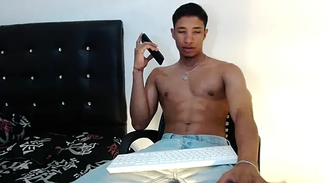 Snapshot of JacksonCooper1 chatting on 2, 2, 2025 JacksonCooper1 online show from 2, 2, 2025