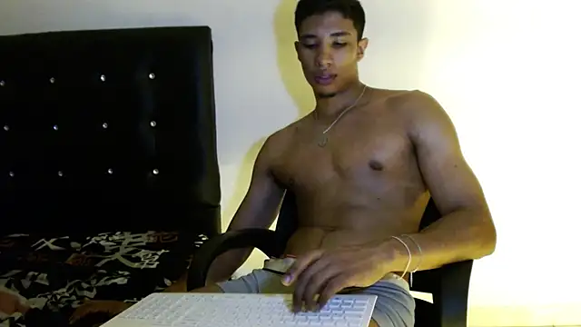 Snapshot of JacksonCooper1 chatting on 2, 2, 2025 JacksonCooper1 online show from 2, 2, 2025