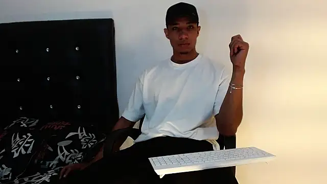 Snapshot of JacksonCooper1 chatting on 26, 1, 2025 JacksonCooper1 online show from 26, 1, 2025