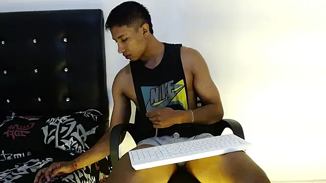 Snapshot of JacksonCooper1 chatting on 24, 1, 2025 JacksonCooper1 online show from 24, 1, 2025