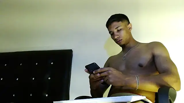 Snapshot of JacksonCooper1 chatting on 22, 1, 2025 JacksonCooper1 online show from 22, 1, 2025