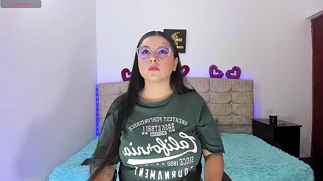 Snapshot of Catherine_summer1 chatting on 23, 10, 2025 Catherine summer1 online show from 23, 10, 2025