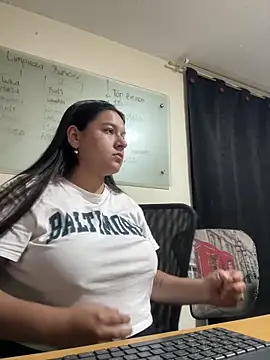 Snapshot of Catherine_summer1 chatting on 8, 1, 2025 Catherine summer1 online show from 8, 1, 2025