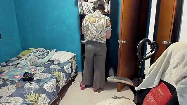 peanut tangerine online show from 8, 10, 2025