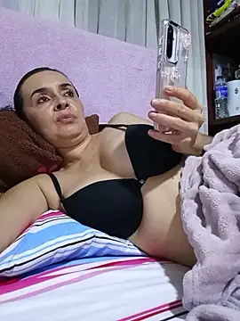 Samantha Sullivan  online show from 25, 3, 2026