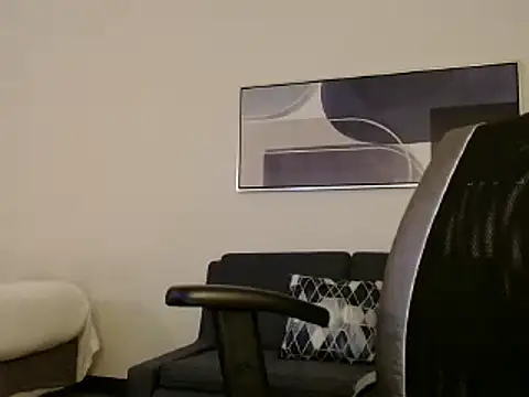Snapshot of overaveragefreak4you chatting on 21, 3, 2025 overaveragefreak4you online show from 21, 3, 2025