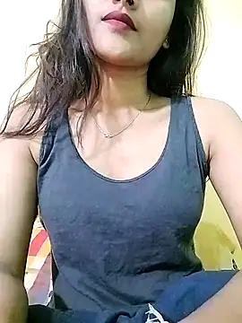 MISSQUEEN48 online show from 15, 2, 2025