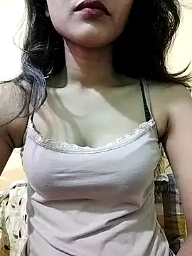 MISSQUEEN48 online show from 5, 2, 2026