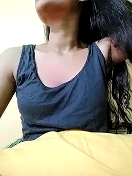 MISSQUEEN48 online show from 16, 3, 2025