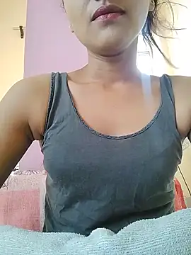 MISSQUEEN48 online show from 26, 5, 2026