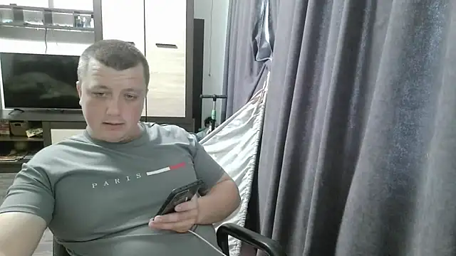 Snapshot of gamblingbum chatting on 7, 6, 2026 gamblingbum online show from 7, 6, 2026
