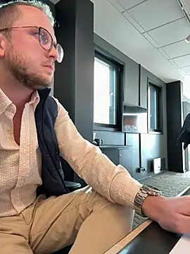 thehornyguy97 online show from 22, 4, 2026