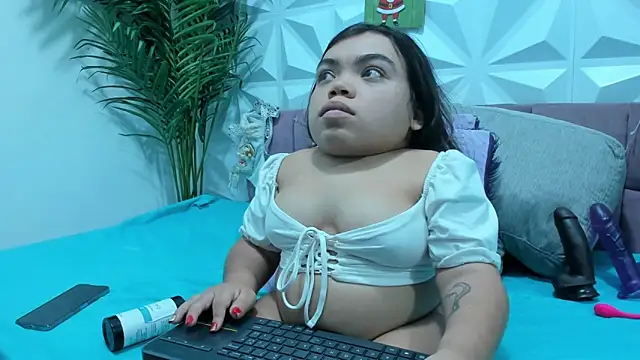 Michelle Brooks online show from 31, 12, 2024