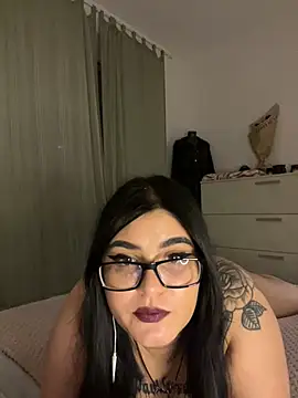 Snapshot of alexaandreea99 chatting on 16, 12, 2024 alexaandreea99 online show from 16, 12, 2024