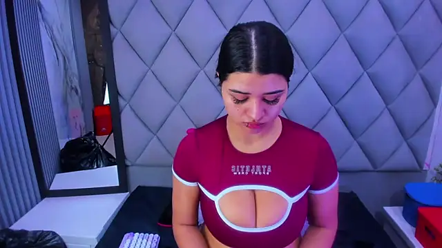 venusowen  online show from 12, 2, 2026