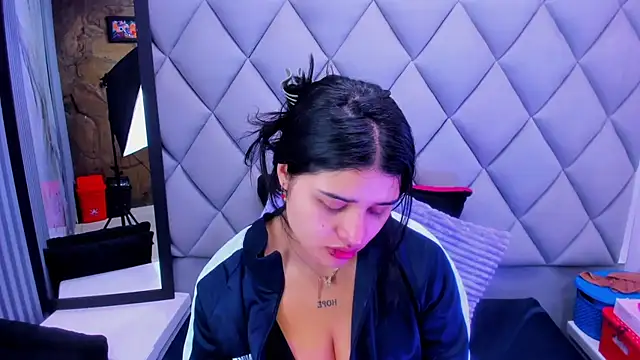 venusowen  online show from 21, 11, 2025