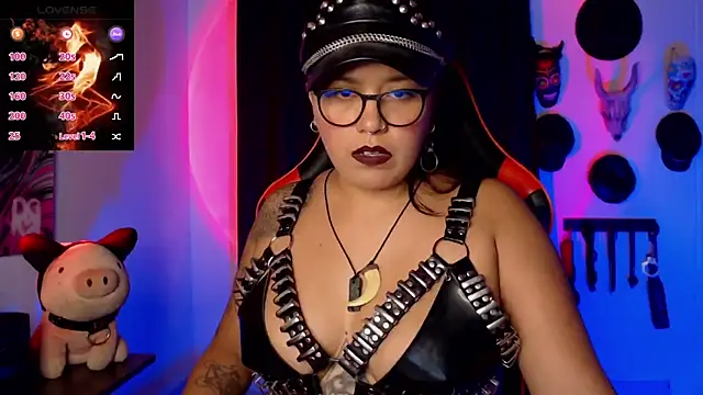 Snapshot of LilithSharon chatting on 21, 10, 2025 LilithSharon online show from 21, 10, 2025