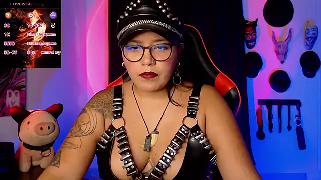 Snapshot of LilithSharon chatting on 8, 11, 2025 LilithSharon online show from 8, 11, 2025