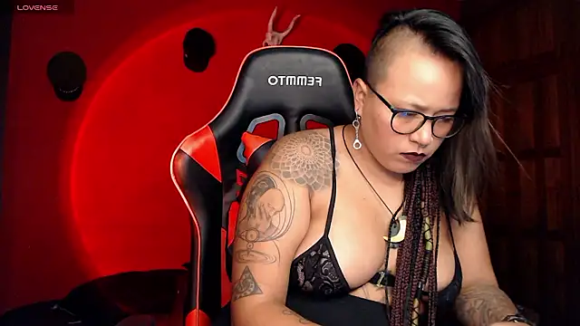 LilithSharon online show from 2, 12, 2024