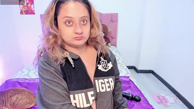 AnnieBigBoobs online show from 5, 11, 2025