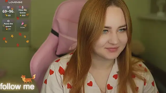 Snapshot of LovelyBell chatting on 22, 11, 2025 LovelyBell online show from 22, 11, 2025