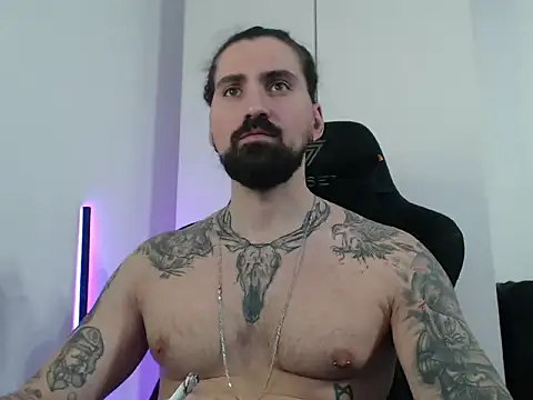 MateoHunk online show from 7, 11, 2025