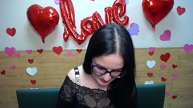 TayaBoret online show from 17, 2, 2025