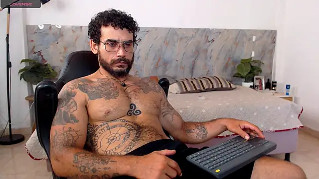 Snapshot of hanz_col chatting on 20, 6, 2026 hanz col online show from 20, 6, 2026