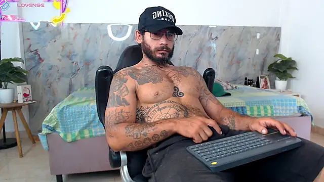 Snapshot of hanz_col chatting on 31, 5, 2026 hanz col online show from 31, 5, 2026