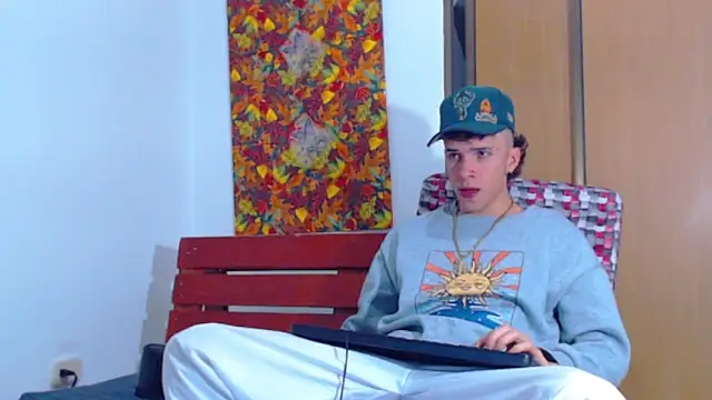 Keeny16 online show from 19, 12, 2024