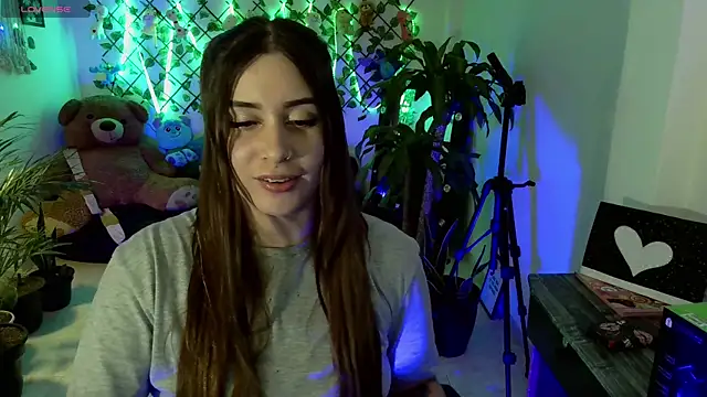 alana rose18 online show from 27, 2, 2025