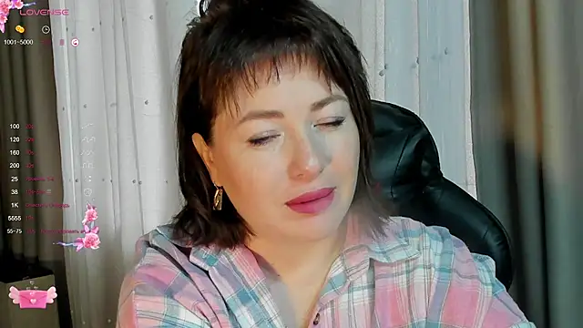 Victoria Di online show from 3, 10, 2025