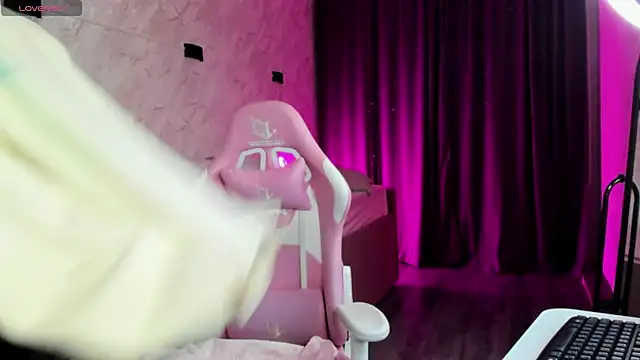 Kira yoon online show from 27, 11, 2025