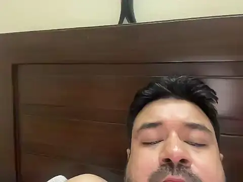 coolboy6566 online show from 23, 10, 2025