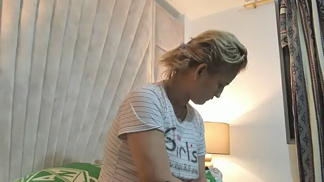 Jade squirtt online show from 5, 11, 2025